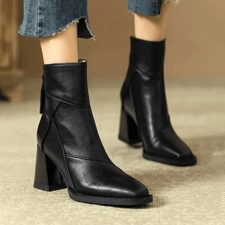 Einav - Retro Chunky Heel Boot In British Style